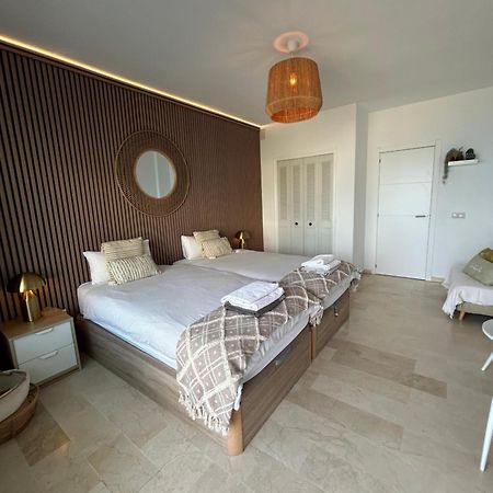 Amazing Frontline Sea Views Studio Apartment Castillo Del Vigia טורמולינוס מראה חיצוני תמונה
