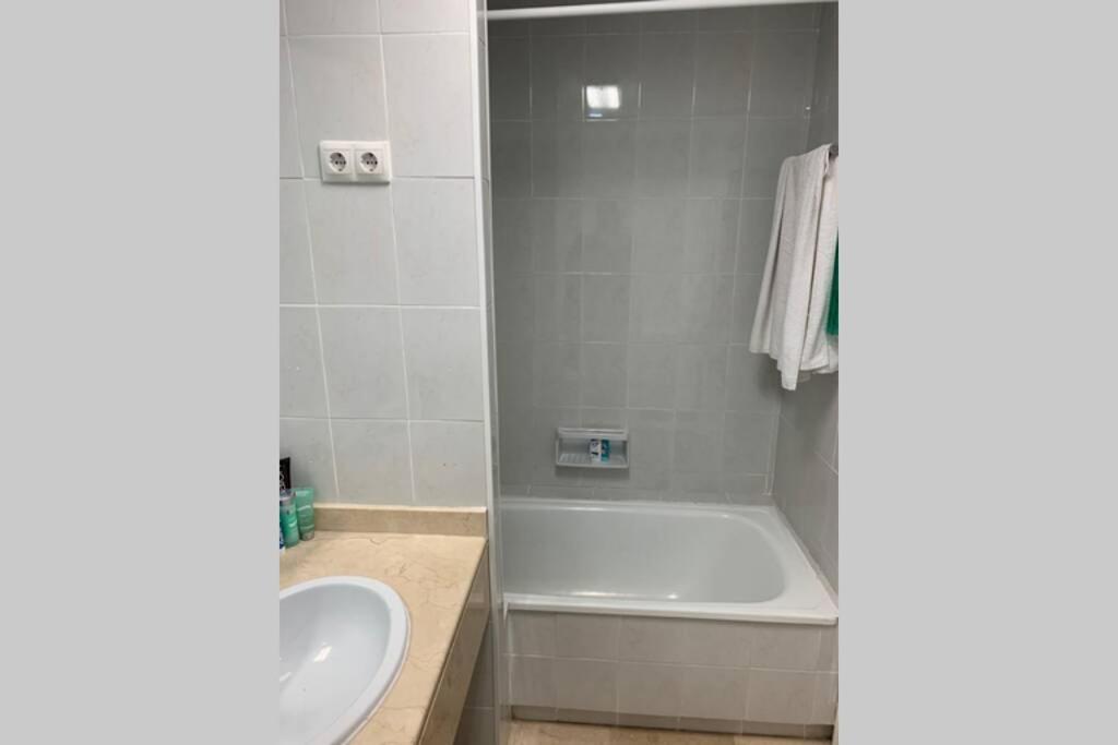 Amazing Frontline Sea Views Studio Apartment Castillo Del Vigia טורמולינוס מראה חיצוני תמונה
