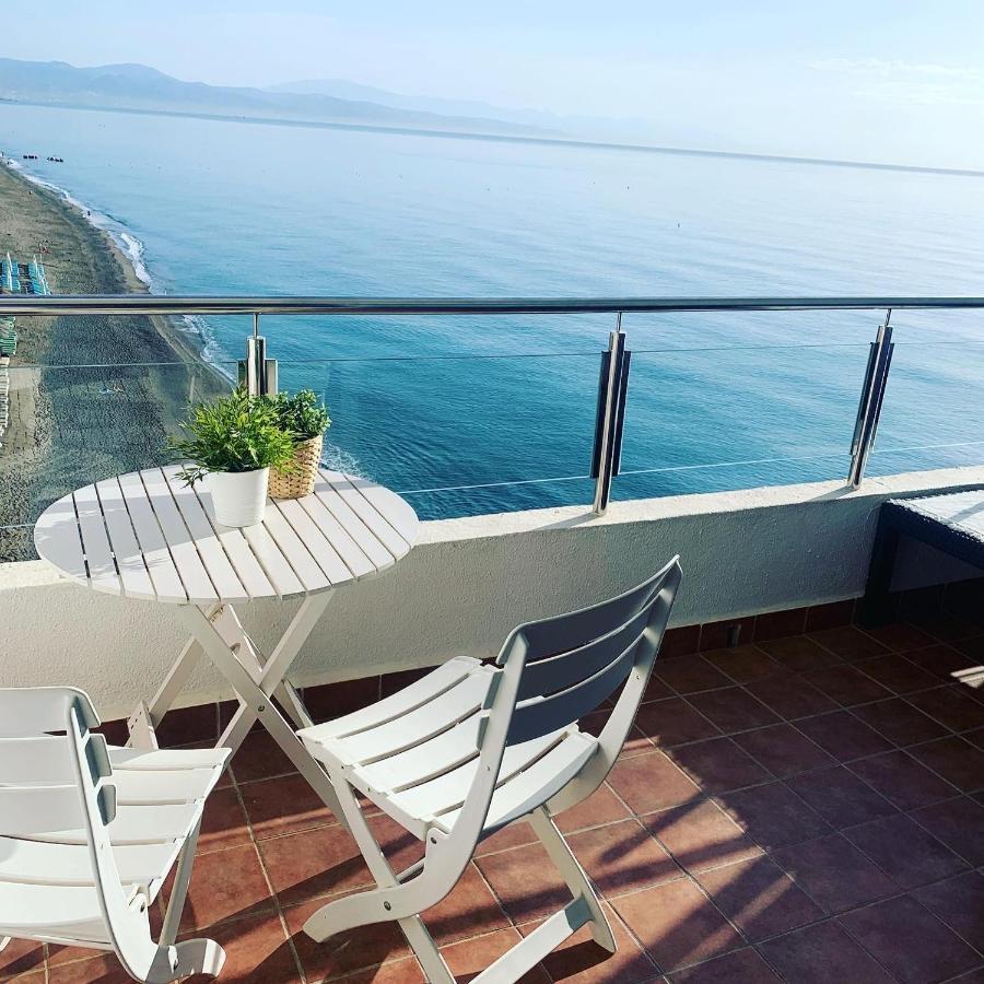 Amazing Frontline Sea Views Studio Apartment Castillo Del Vigia טורמולינוס מראה חיצוני תמונה
